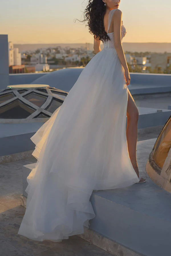 Abito da sposa a trapezio con scollo a cuore e perle in stile principessa